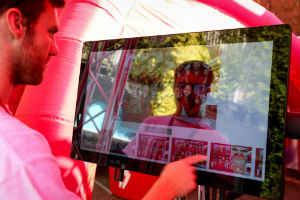 Blue Steel Booths creates experiential photobooth for Kia